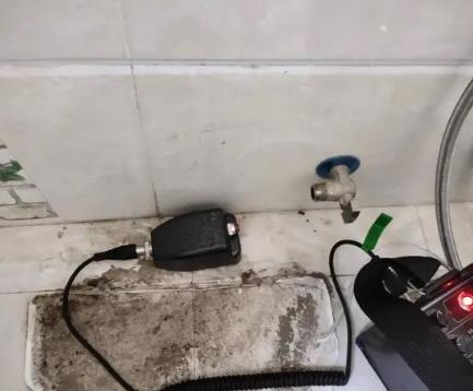 刚察屋顶漏水维修公司分享下卫生间漏水的危害及解决方法